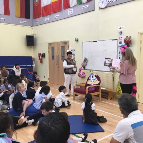 Year 1 teachers reading - Alice in Wonderland