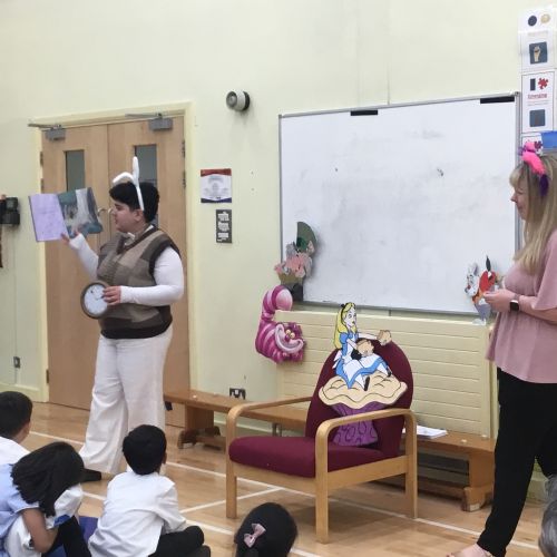 Year 1 teachers reading - Alice in Wonderland